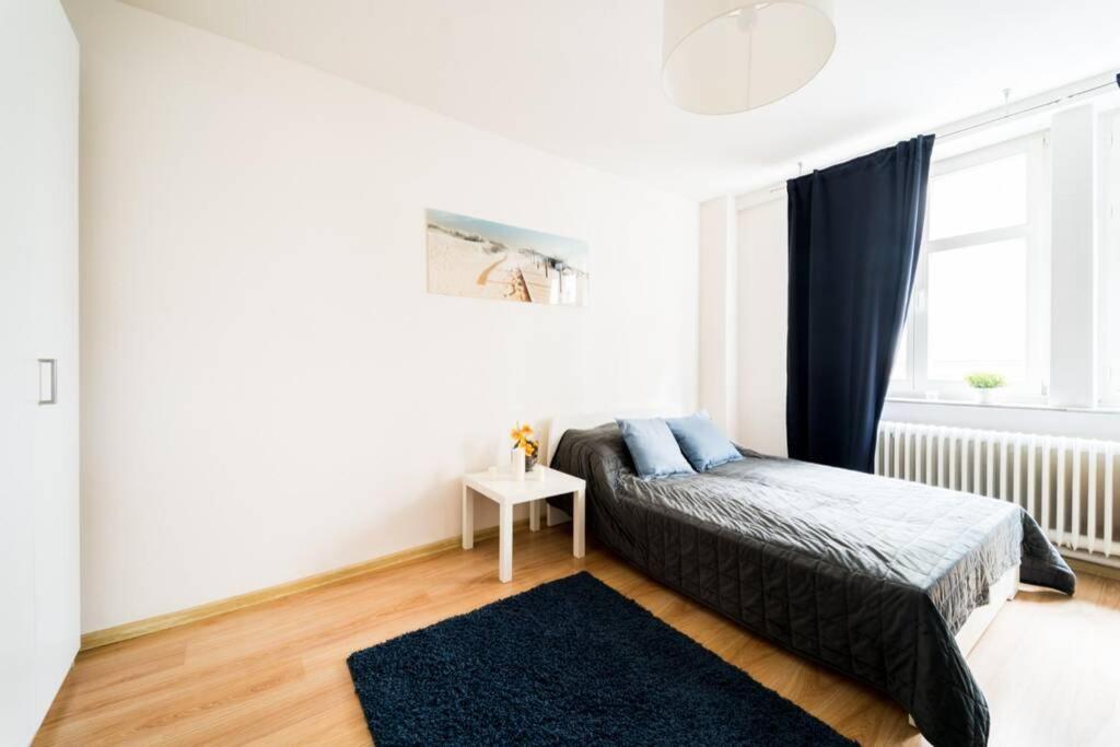 3 Rooms Big Apartment - 150 M Town Hall - Nice Design Wroclaw Ngoại thất bức ảnh