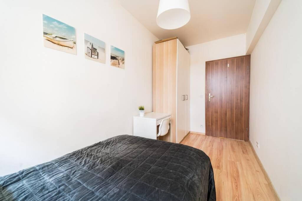 3 Rooms Big Apartment - 150 M Town Hall - Nice Design Wroclaw Ngoại thất bức ảnh