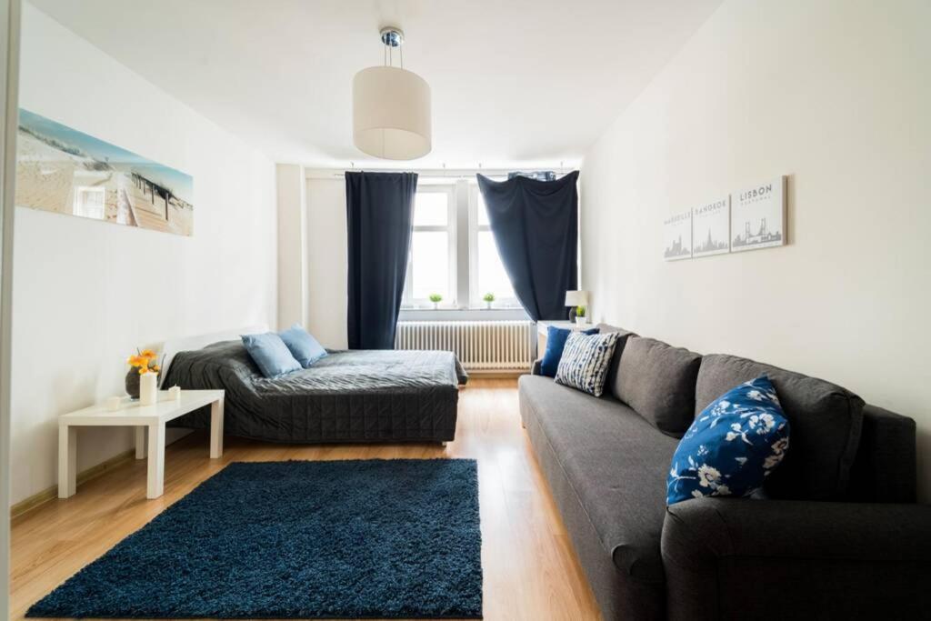 3 Rooms Big Apartment - 150 M Town Hall - Nice Design Wroclaw Ngoại thất bức ảnh
